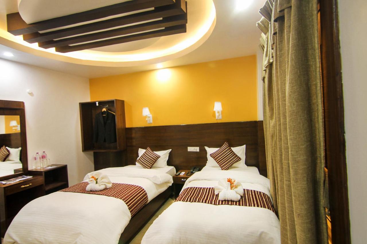Hotel Lakeside Pvt. Ltd. Pokhara Kültér fotó