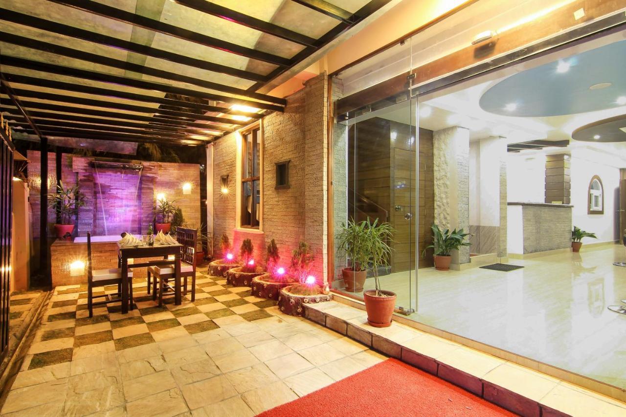 Hotel Lakeside Pvt. Ltd. Pokhara Kültér fotó