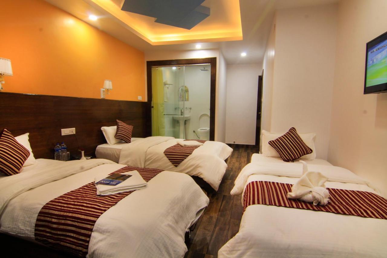 Hotel Lakeside Pvt. Ltd. Pokhara Kültér fotó