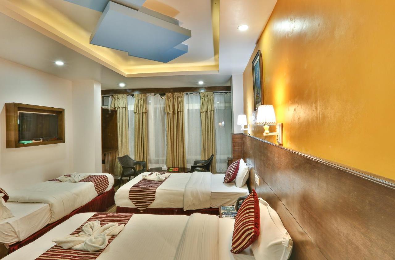 Hotel Lakeside Pvt. Ltd. Pokhara Kültér fotó