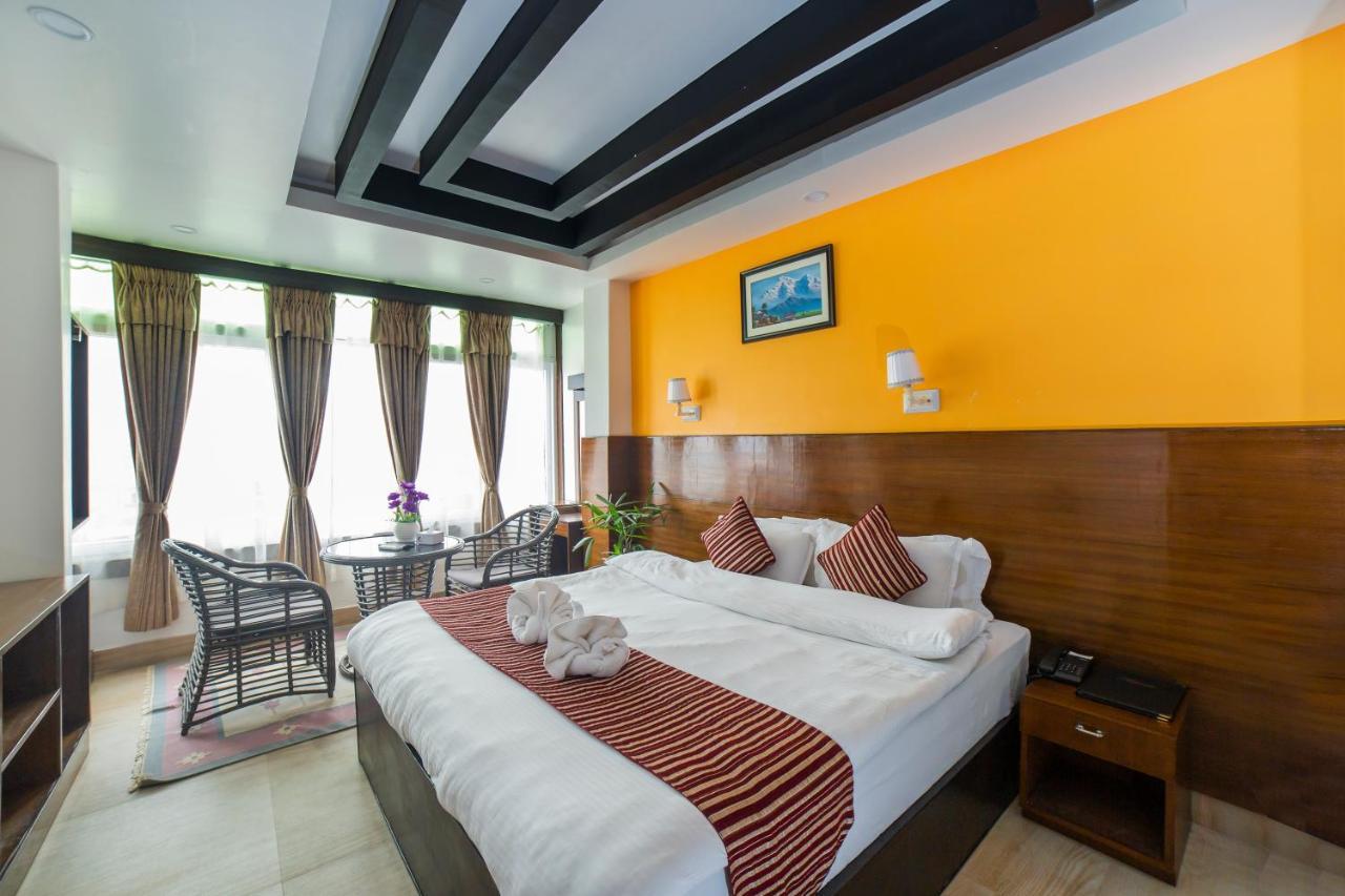 Hotel Lakeside Pvt. Ltd. Pokhara Kültér fotó