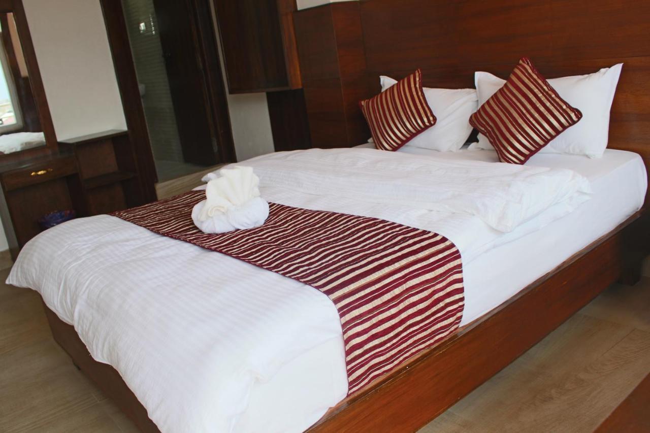 Hotel Lakeside Pvt. Ltd. Pokhara Kültér fotó